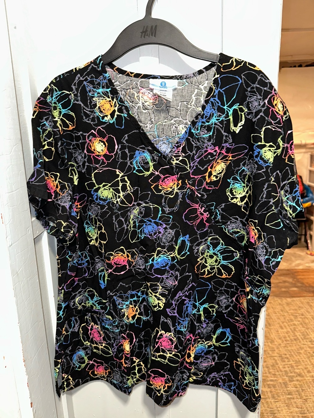 SB Scrubs women’s V-Neck Neon top size XL